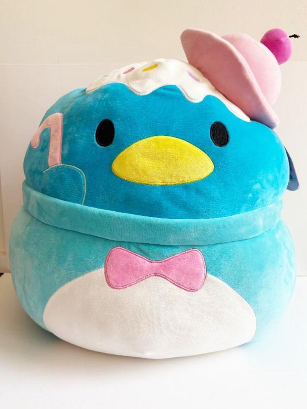NWT Squishmallow Tuxedo Sam Hello Kitty Sanrio Large 20”